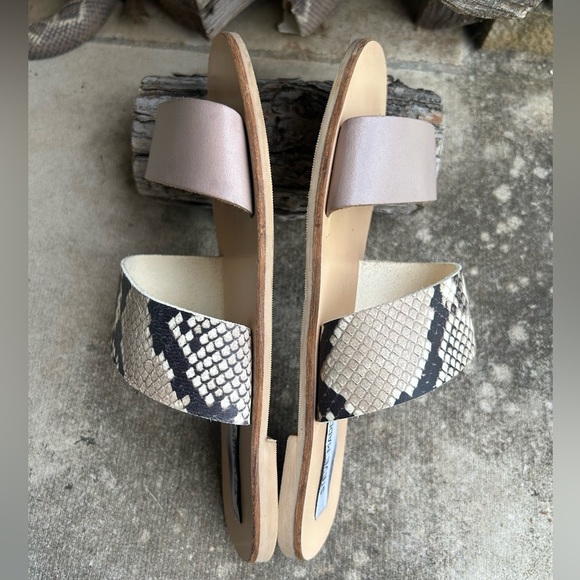 Steve Madden Carena Snake Print Cream Tan Casual Sandals Sz-8. O - Picture 2 of 9
